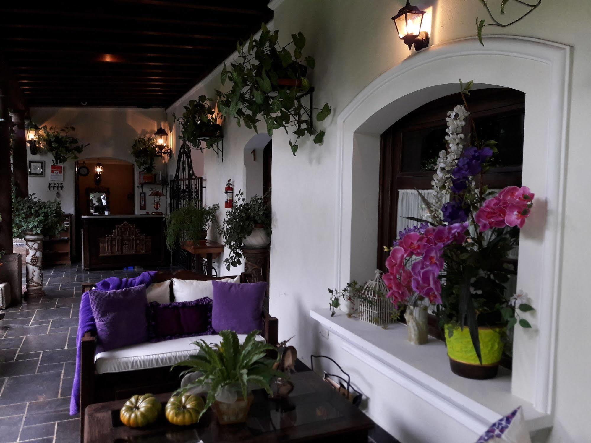 La Catedral Hotel
